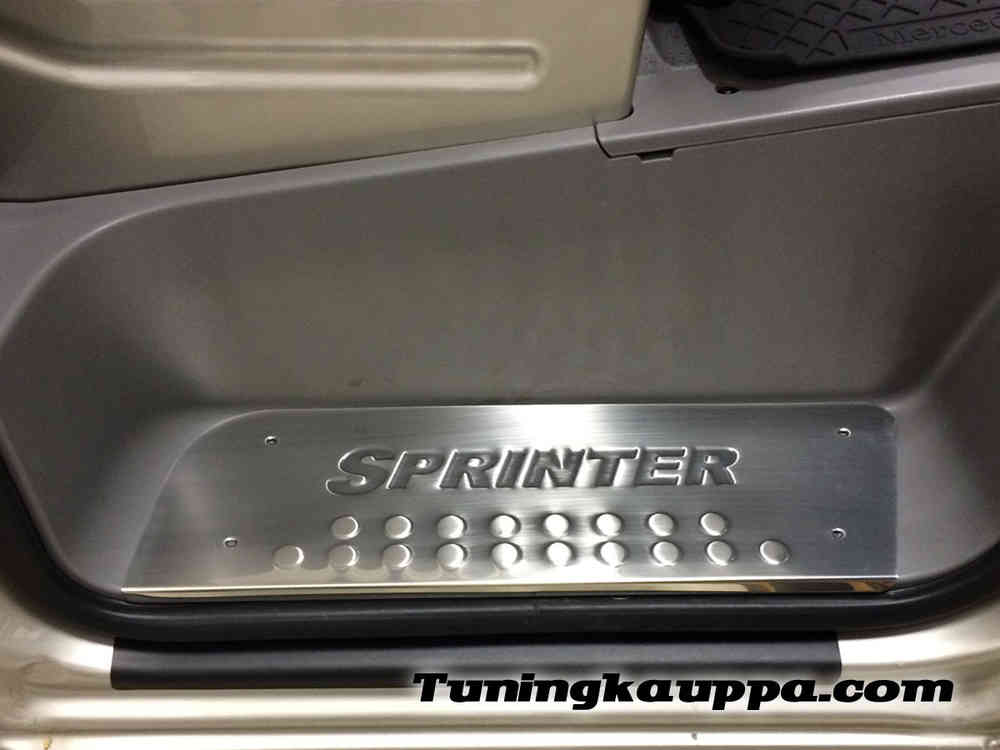 MB Sprinter W906, Omtec kynnyslistat