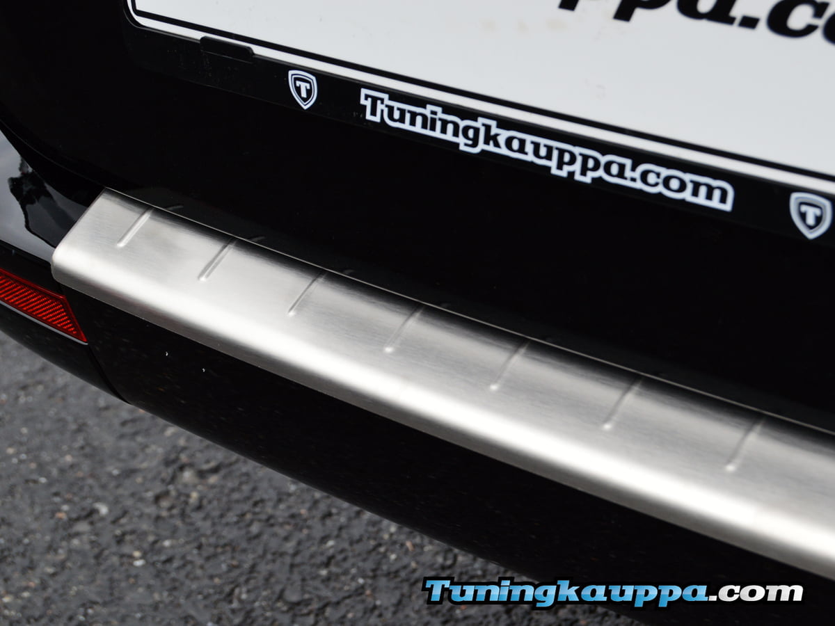 MB Sprinter W907 2018-, Omtec takapuskurin suojalista (harjattu)