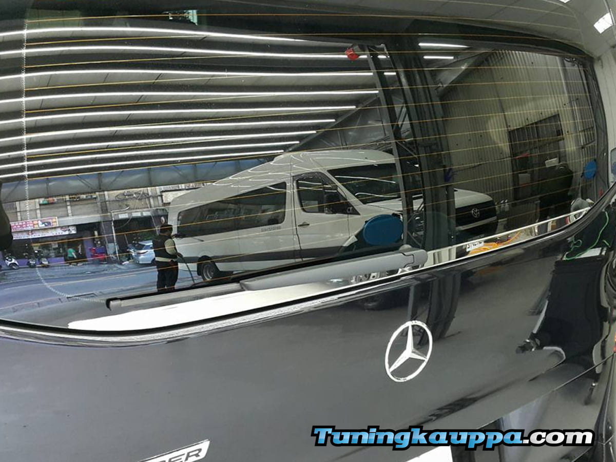 MB Vito W447, Omtec takaikkunan kromilista