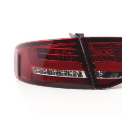 Audi A4 B8 8K punaiset LED takavalot