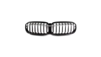 Bmw G30/G31 LCI 2020+ kiiltävän mustat M-Look munuaiset
