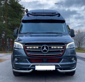 Lazer Grille Kit maskivalosarja MB Sprinter (2018->) Linear 12 Elite lisävaloilla (sis.johtosarjan)