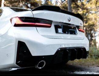Bmw G20 (2019-) M3 G80  kiiltävän musta M takaspoileri / takalippa