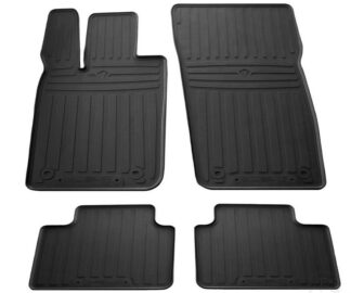 Porscche Panamera kumimattosarja 4 osaa