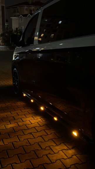 MB Vito mustat led kylkiputket