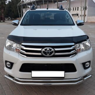 Toyota Hilux kivisuoja konepeltiin