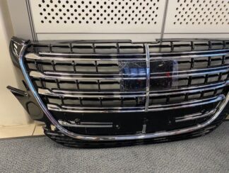 MB Vito W447 4/2024-> Maybach -look maski LED-valoilla (2-laatu poistotarjous!)