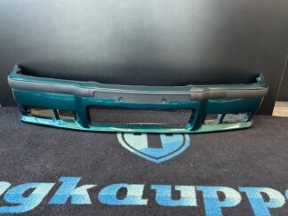 BMW E36 1991–1998 M3-Look Etupuskuri, HUOM maalattu puskuri