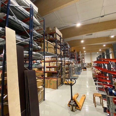 hjhgVXrS50SgBnLBJ_oxO5hYBSFjASIZQQ