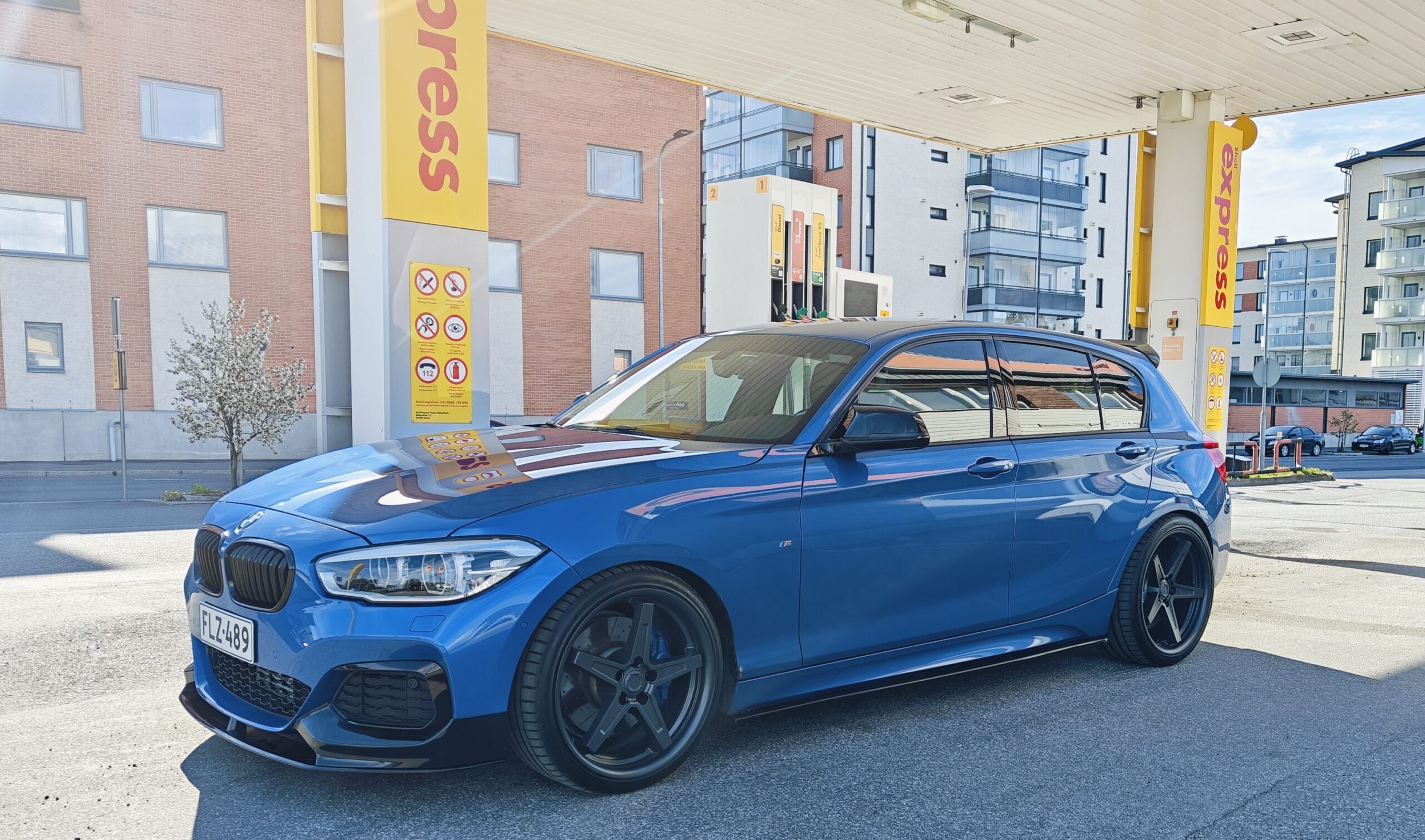 Bmw F20/F21 LCI M-Performance look etuspoileri photo review