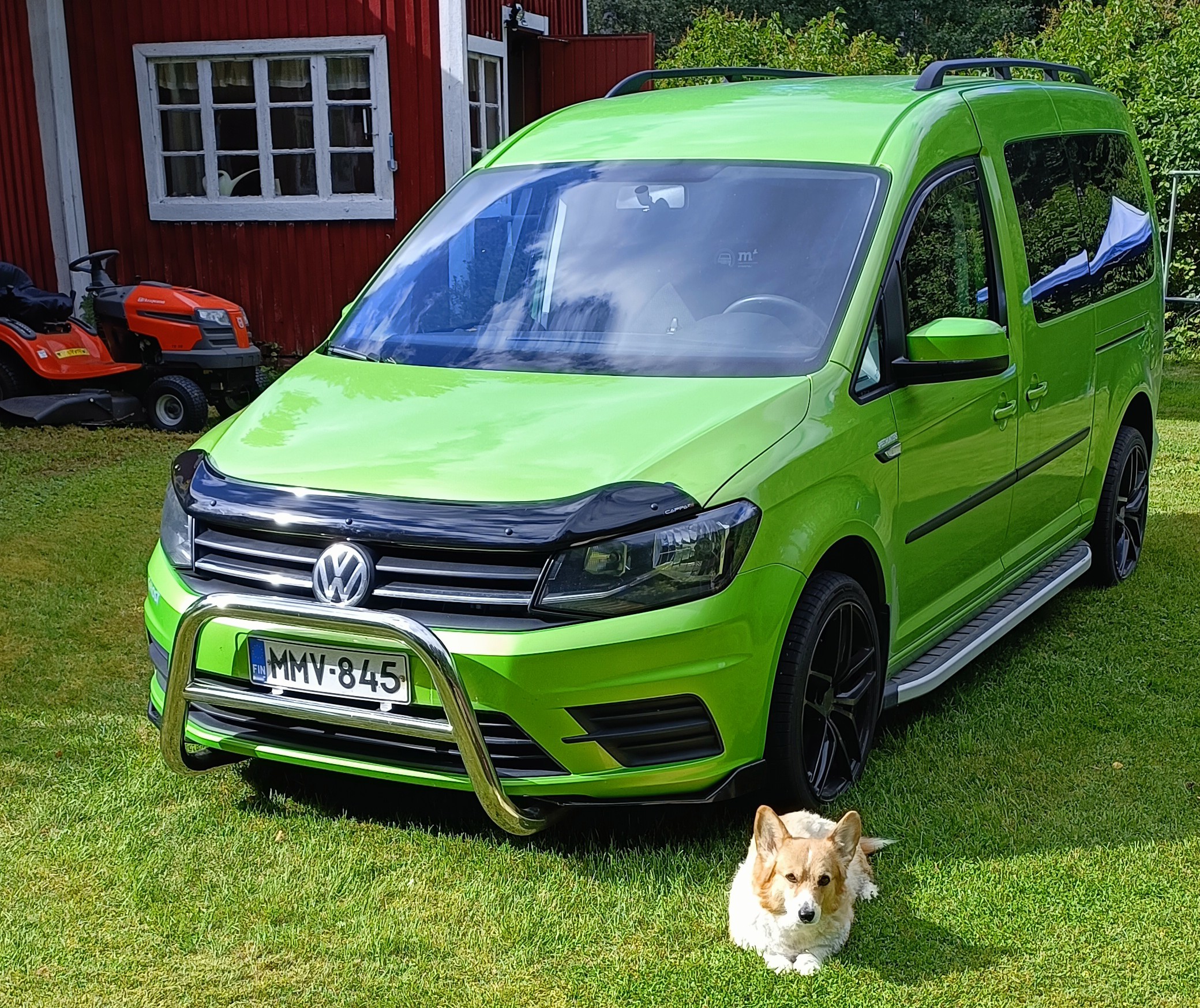 Click to view full screen Vw Caddy 2015-2020 konepellin tuuliohjain photo review